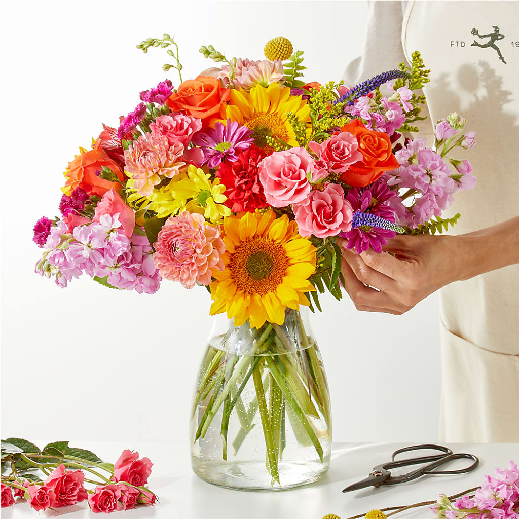 Cue the Confetti - A Florist Original – New Life Flower And Gifts, Rincon GA
