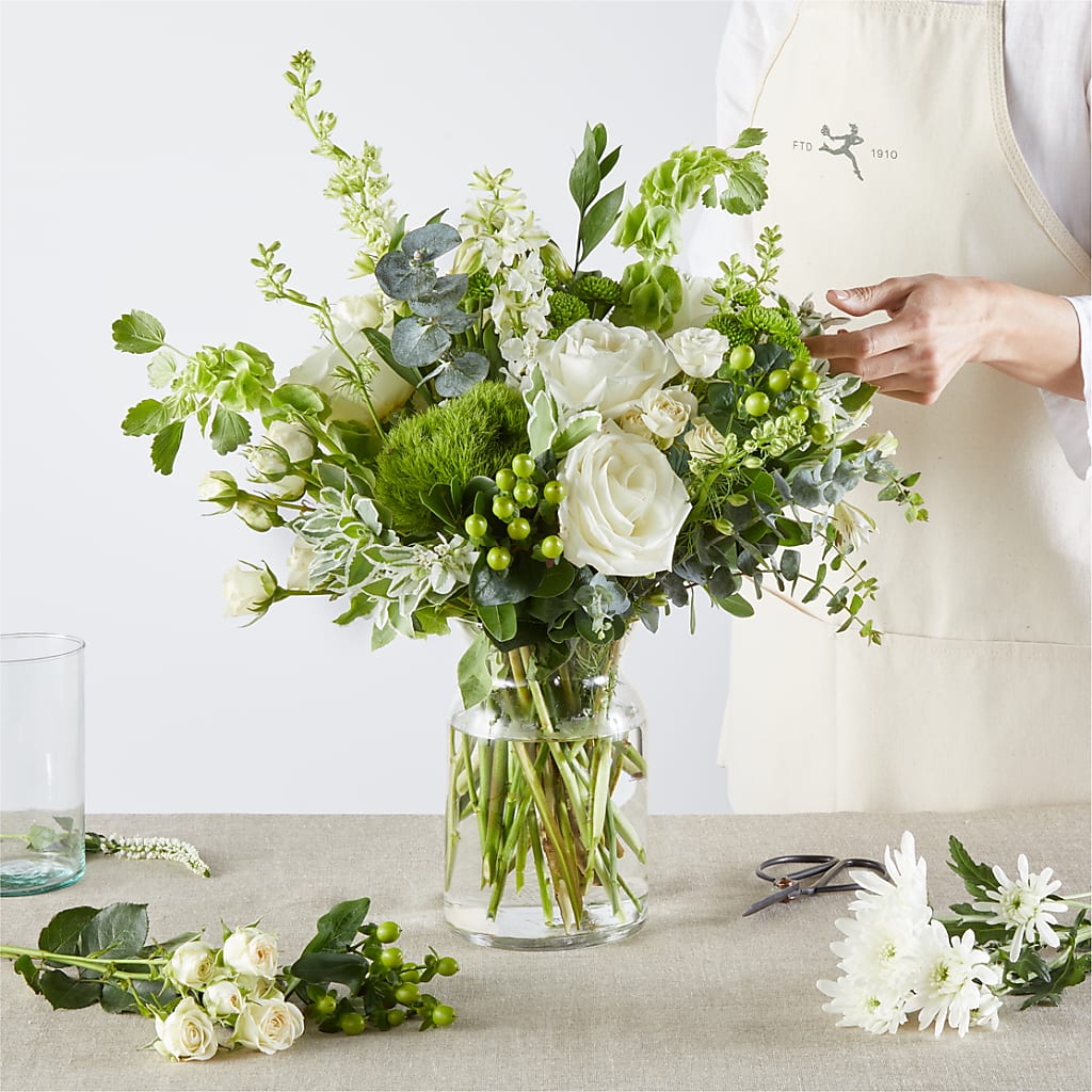 Irish Garden - A Florist Original – New Life Flower And Gifts, Rincon GA