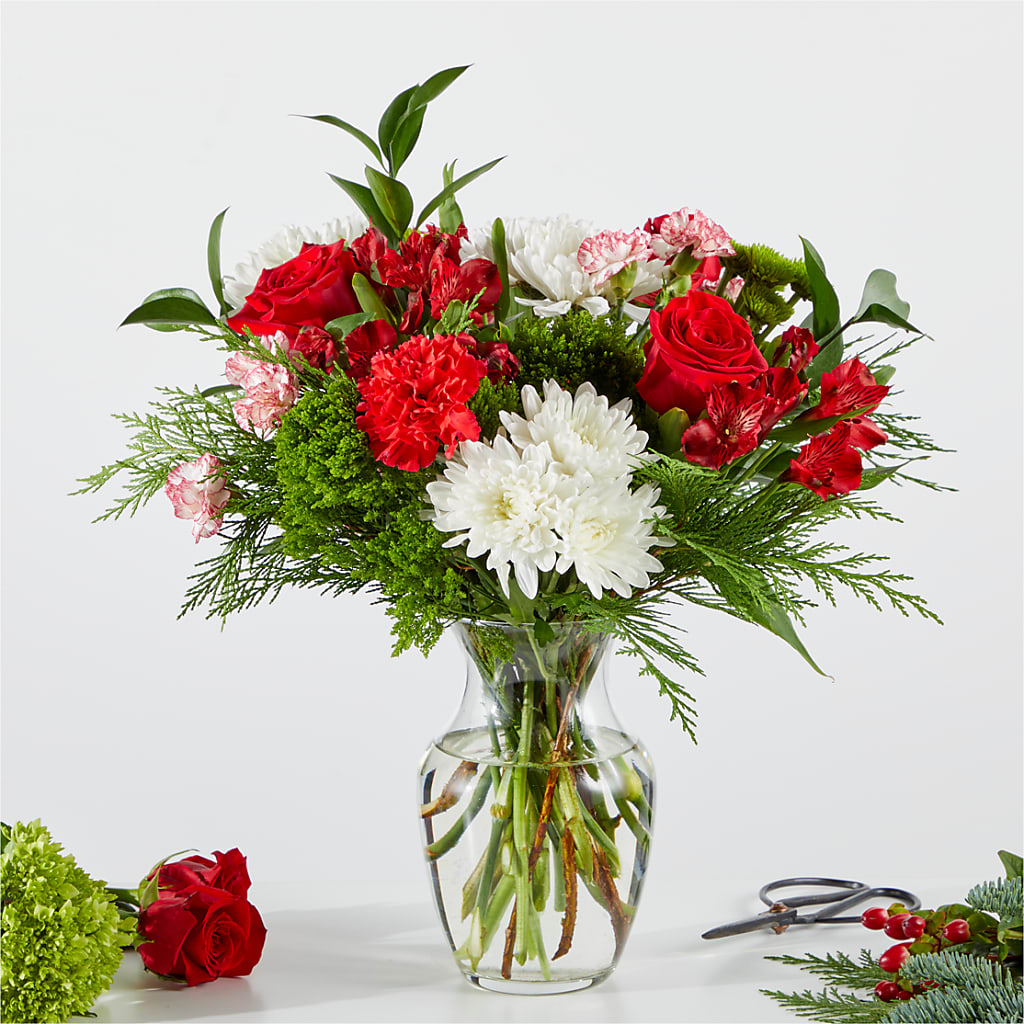 Merry Moment Bouquet – A Florist Original – New Life Flower And Gifts, Rincon GA