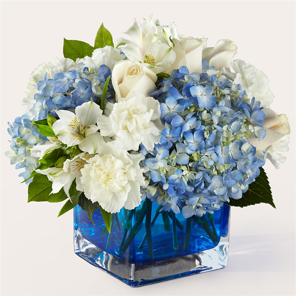 Soothing Waters Bouquet – New Life Flower And Gifts, Rincon GA