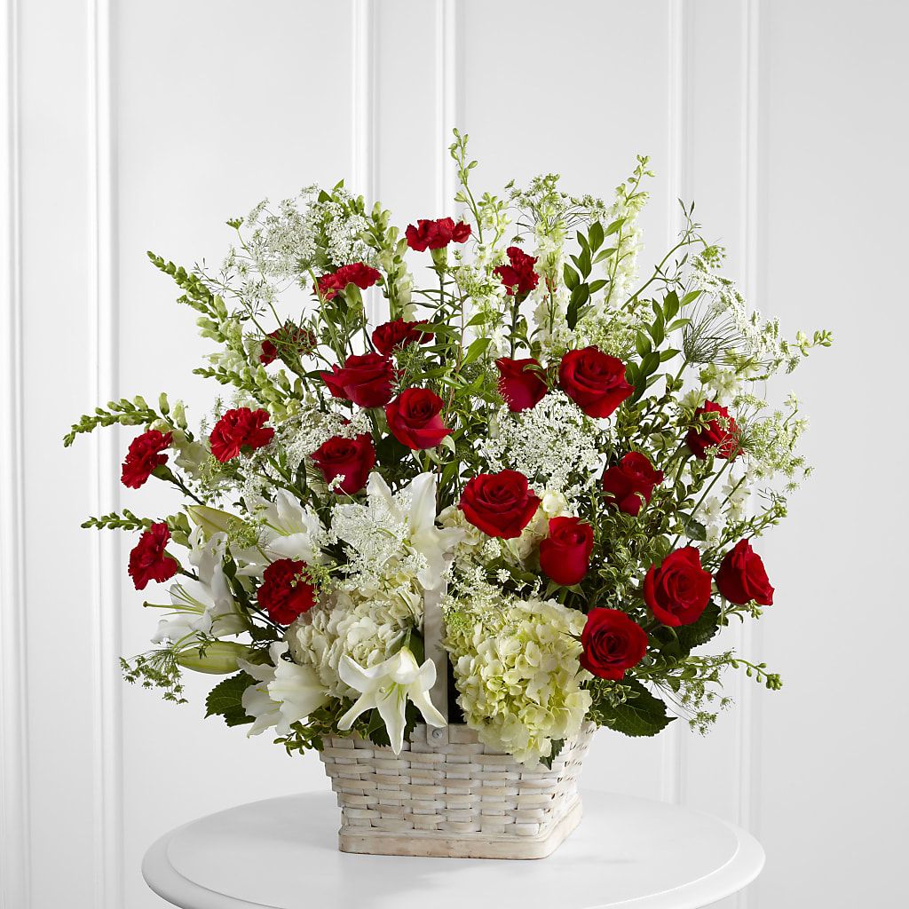 In Loving Memory Arrangement – New Life Flower And Gifts, Rincon GA