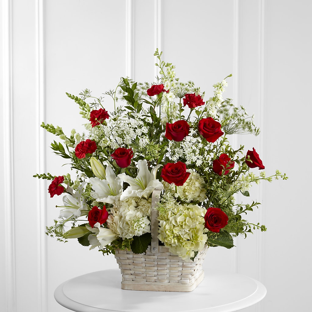 In Loving Memory Arrangement – New Life Flower And Gifts, Rincon GA