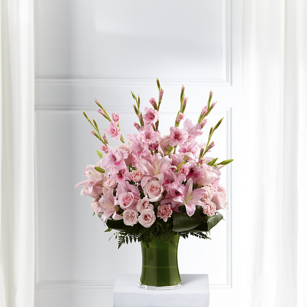 Lovely Tribute Bouquet – New Life Flower And Gifts, Rincon GA
