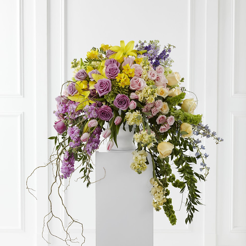 Display of Affection Arrangement – New Life Flower And Gifts, Rincon GA