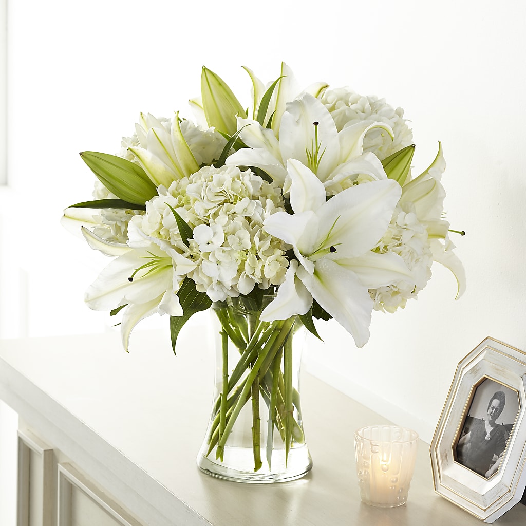 Compassionate Lily Bouquet – New Life Flower And Gifts, Rincon GA