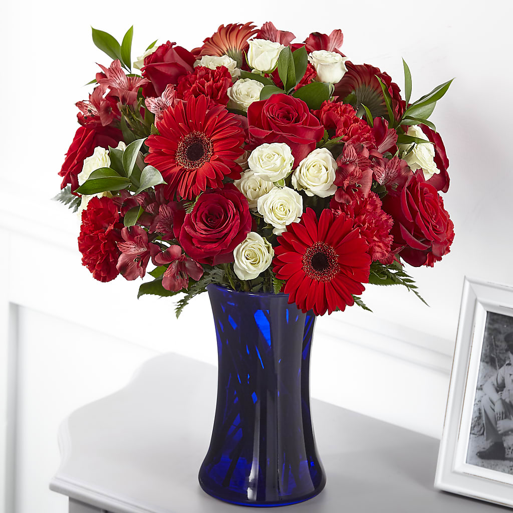 Hearts Embrace Bouquet – New Life Flower And Gifts, Rincon GA