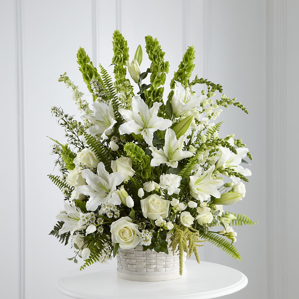 In Our Thoughts Arrangement – New Life Flower And Gifts, Rincon GA