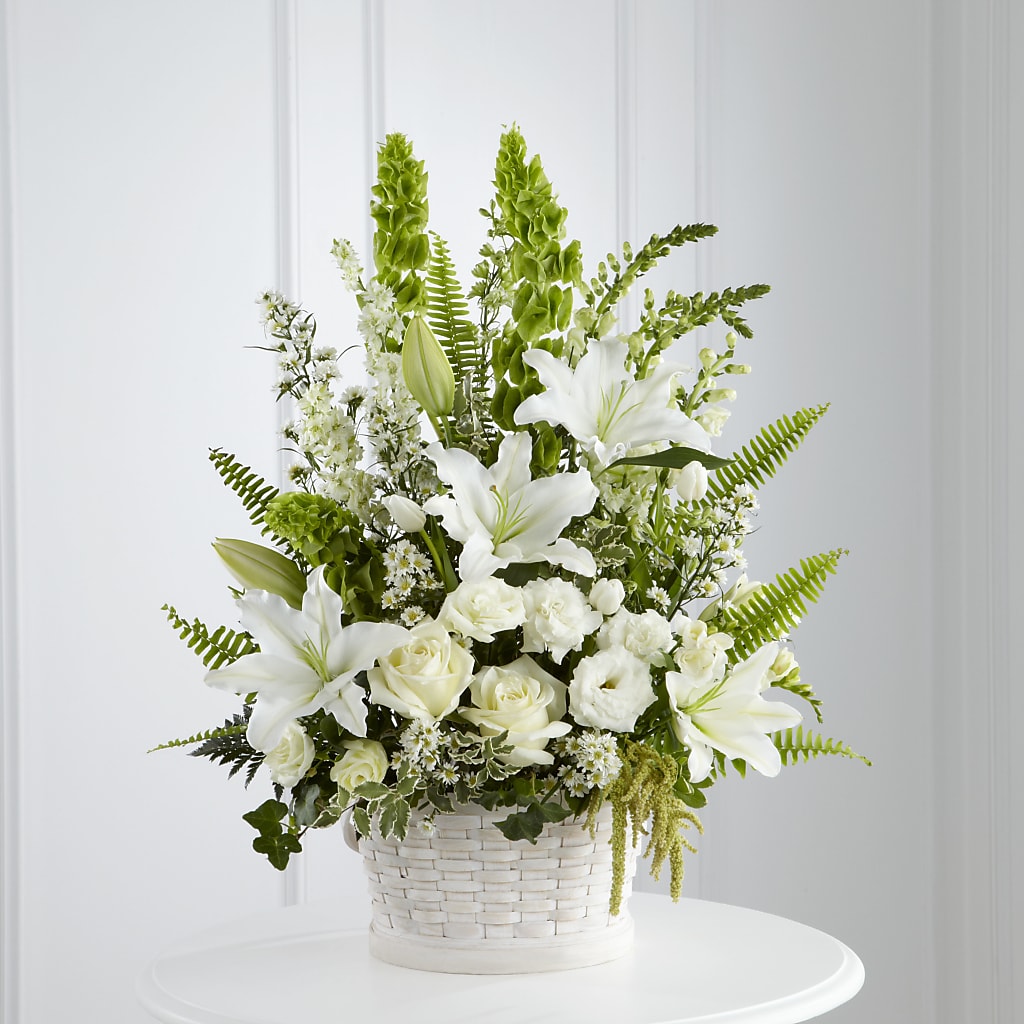 In Our Thoughts Arrangement – New Life Flower And Gifts, Rincon GA