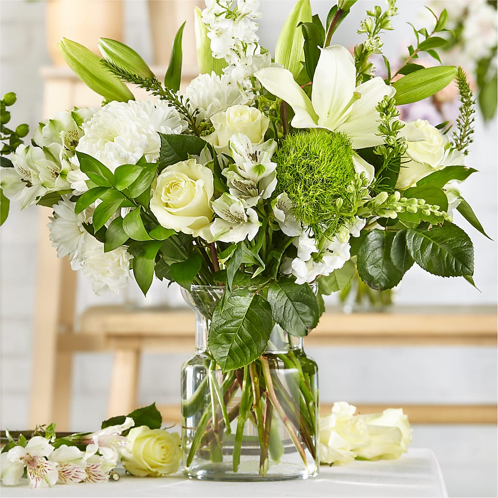 Classic Ivory – A Florist Original – New Life Flower And Gifts, Rincon GA