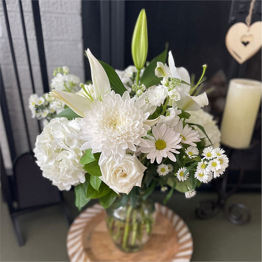 Classic Ivory – A Florist Original – New Life Flower And Gifts, Rincon GA