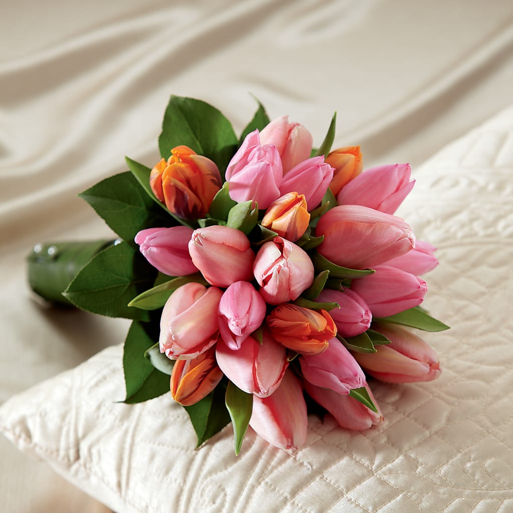 Embraceable Bouquet – New Life Flower And Gifts, Rincon GA