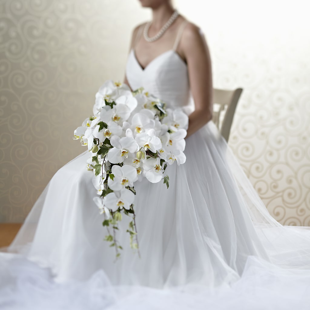 Classic White Bouquet – New Life Flower And Gifts, Rincon GA