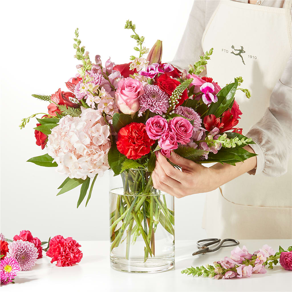 Swooning Over You - A Luxury Florist Original –  New Life Flower And Gifts, Rincon GA
