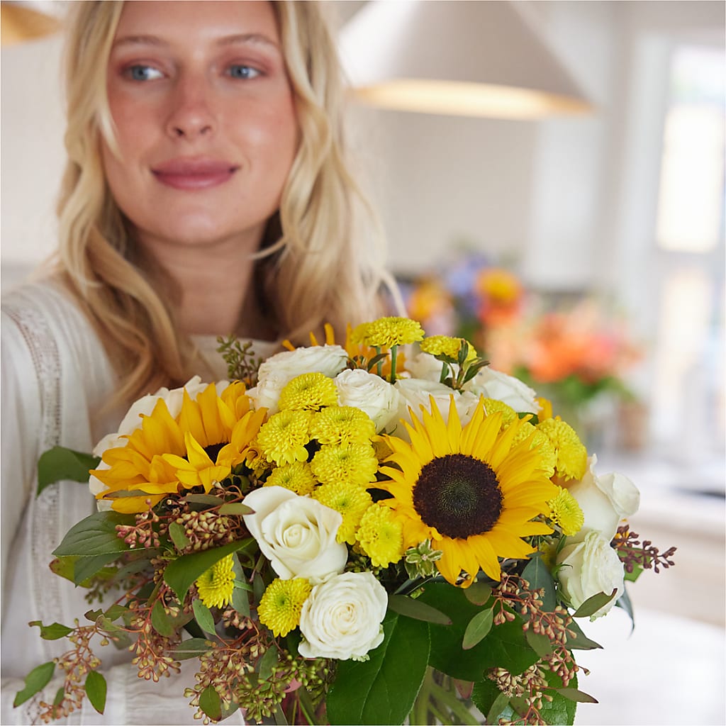 Luminous Morning Bouquet –  New Life Flower And Gifts, Rincon GA
