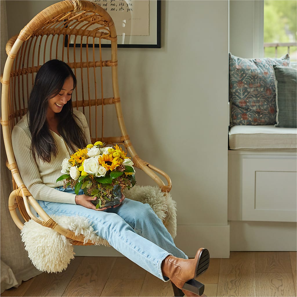 Luminous Morning Bouquet –  New Life Flower And Gifts, Rincon GA