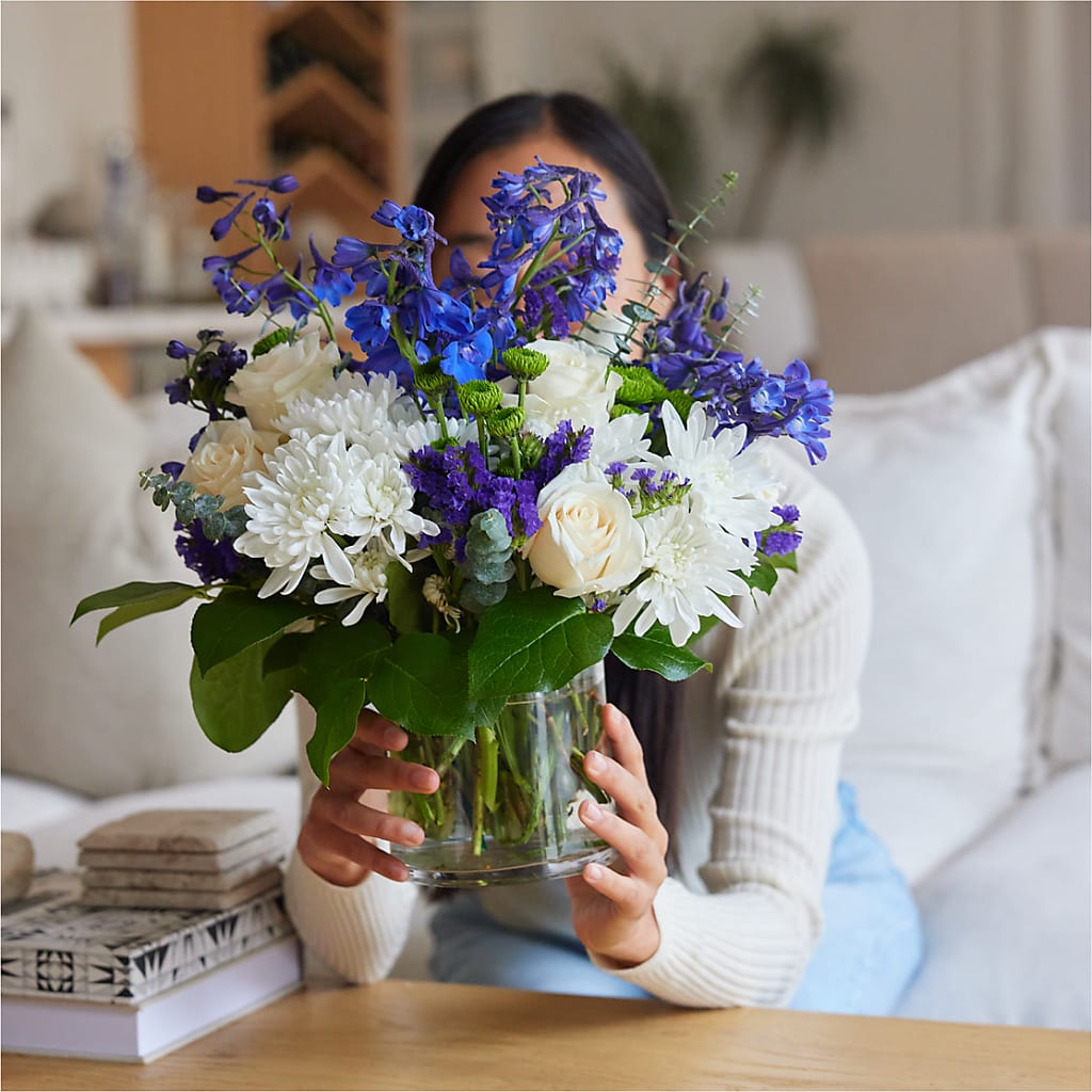 Cerulean Waves Bouquet –  New Life Flower And Gifts, Rincon GA