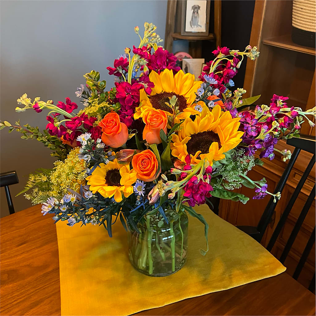 Rays of Life Bouquet –  New Life Flower And Gifts, Rincon GA