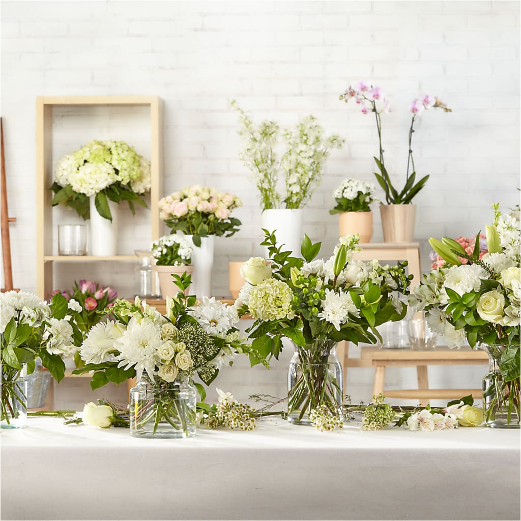 Classic Ivory – A Florist Original –  New Life Flower And Gifts, Rincon GA