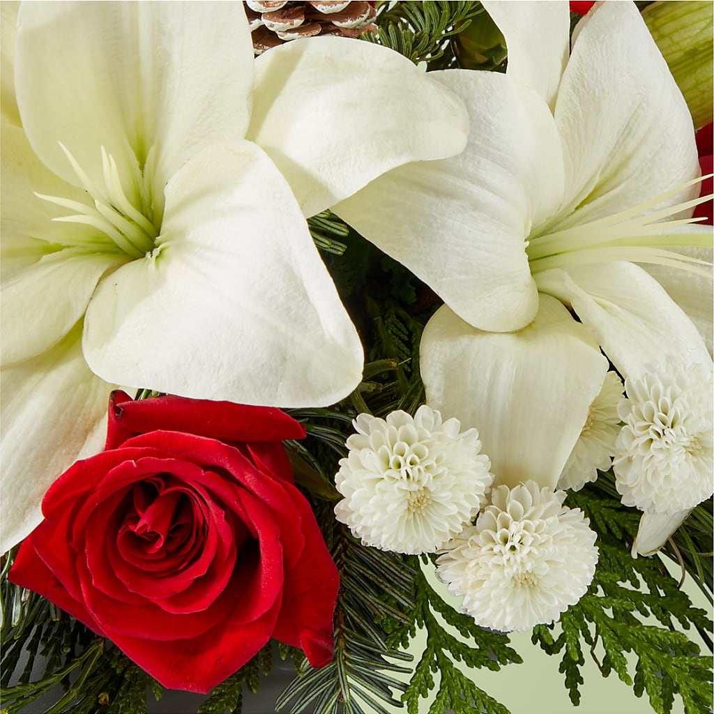 Seasonal Festivities Centerpiece –  New Life Flower And Gifts, Rincon GA