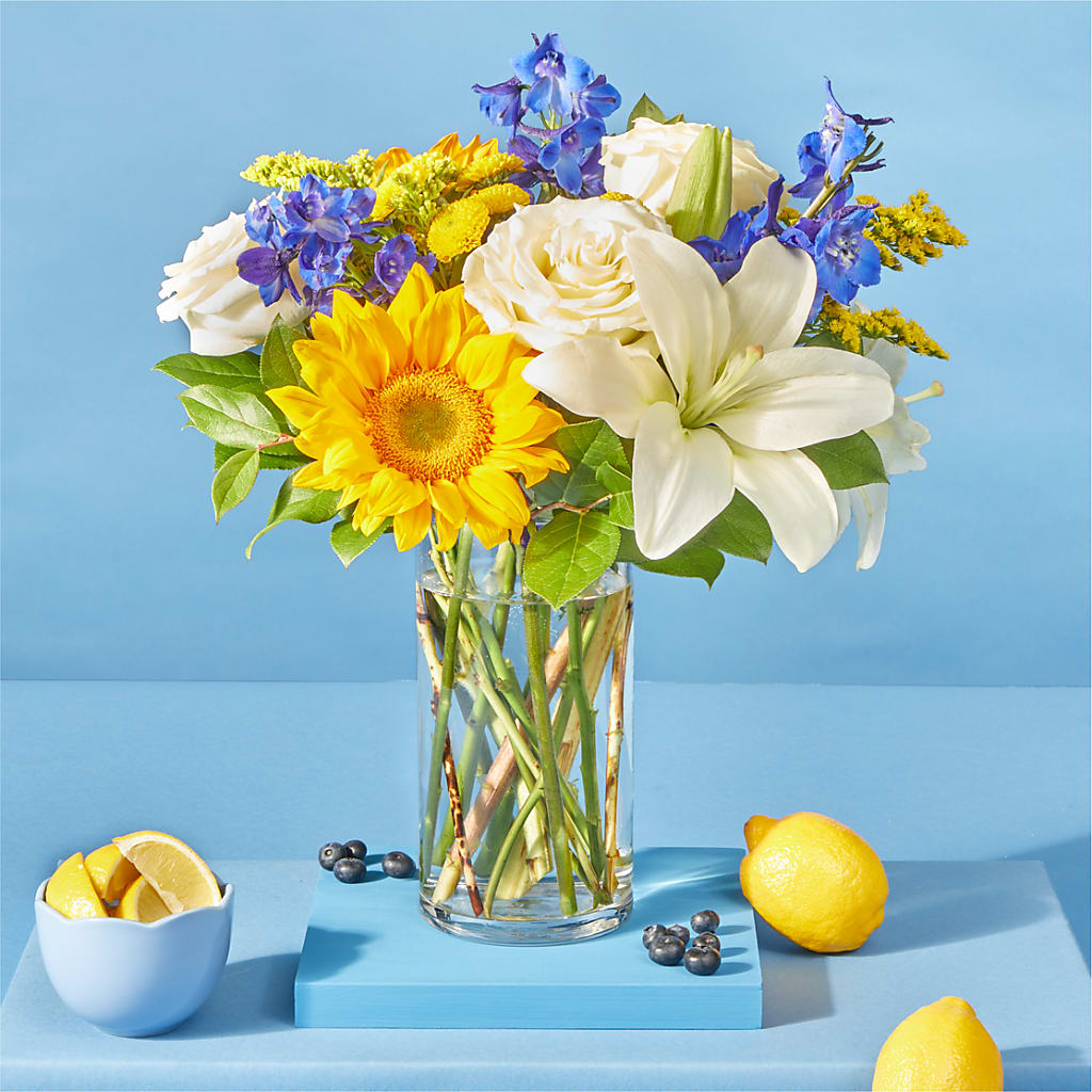 Stargazing Bouquet –  New Life Flower And Gifts, Rincon GA