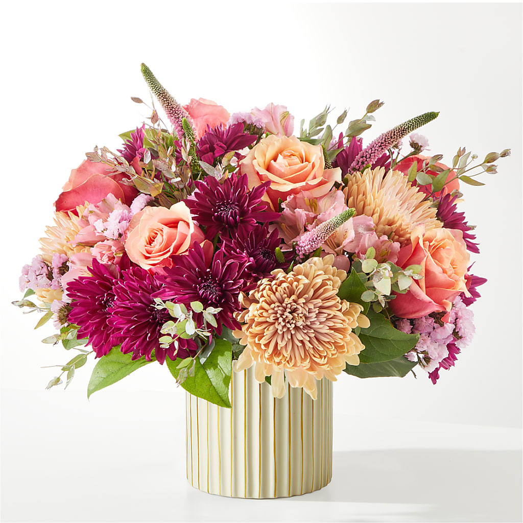 Berry Cobbler Bouquet with Ivory Vase –  New Life Flower And Gifts, Rincon GA